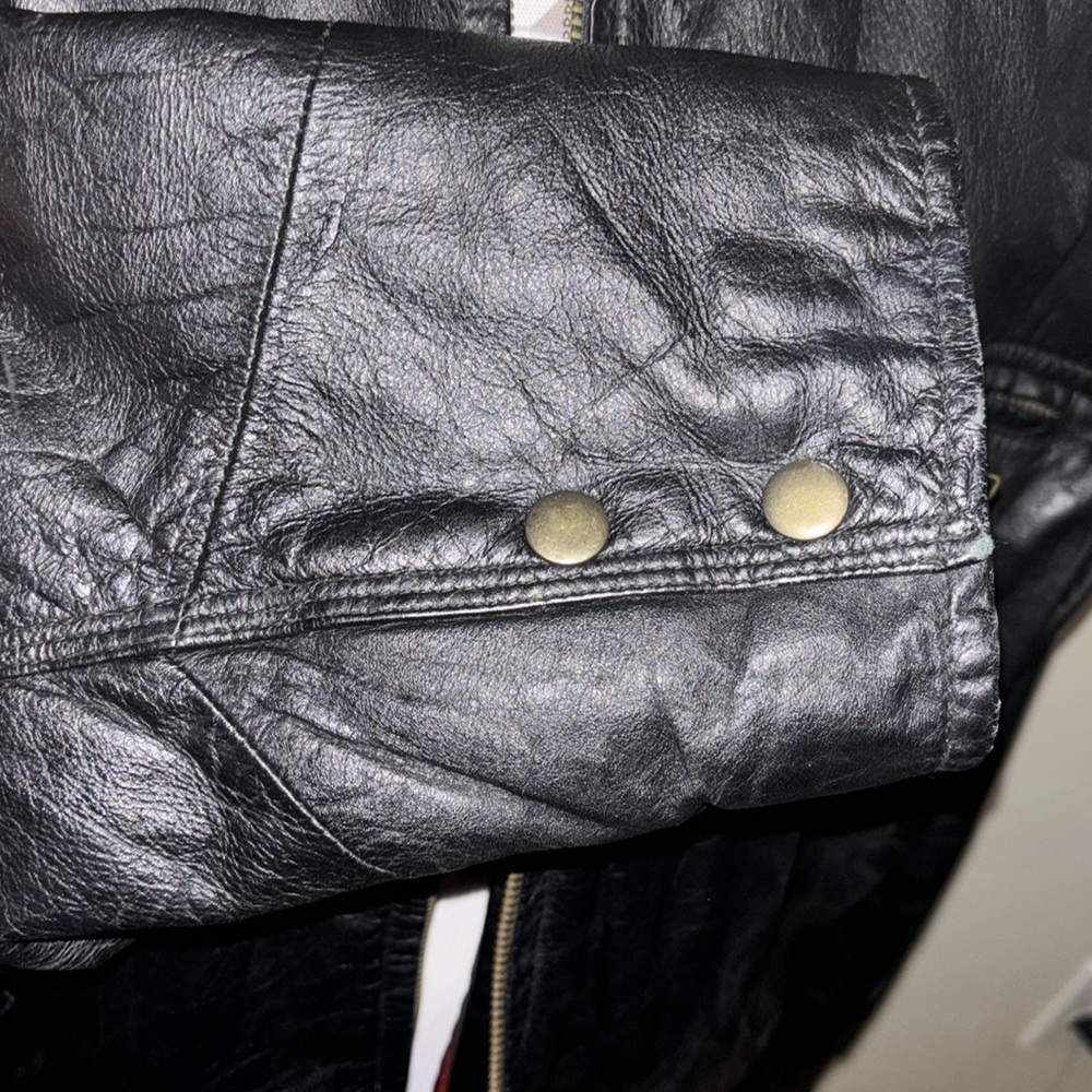 Men’s vintage Wilson, 100% leather biker, buckle jacket - Picture 3 of 11